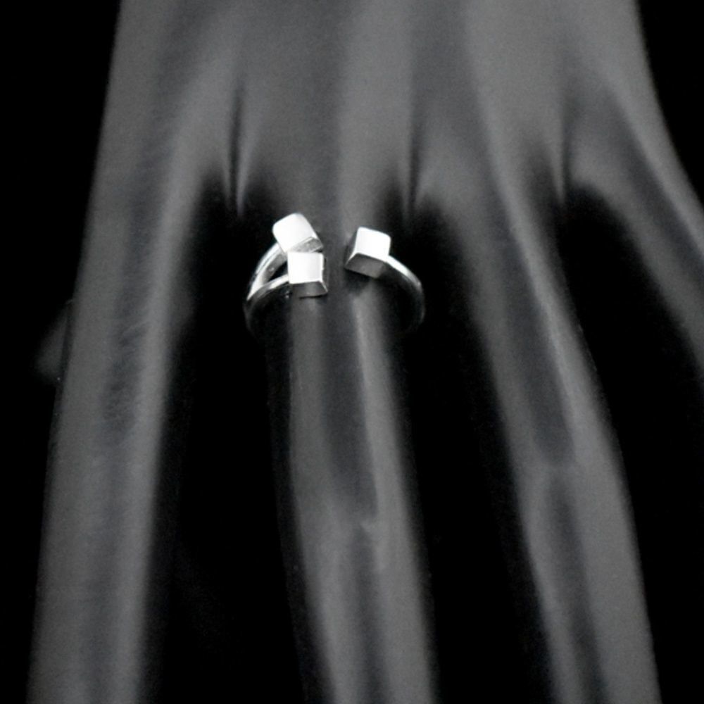 Square Geometry Ring  - Picture 3 of 4